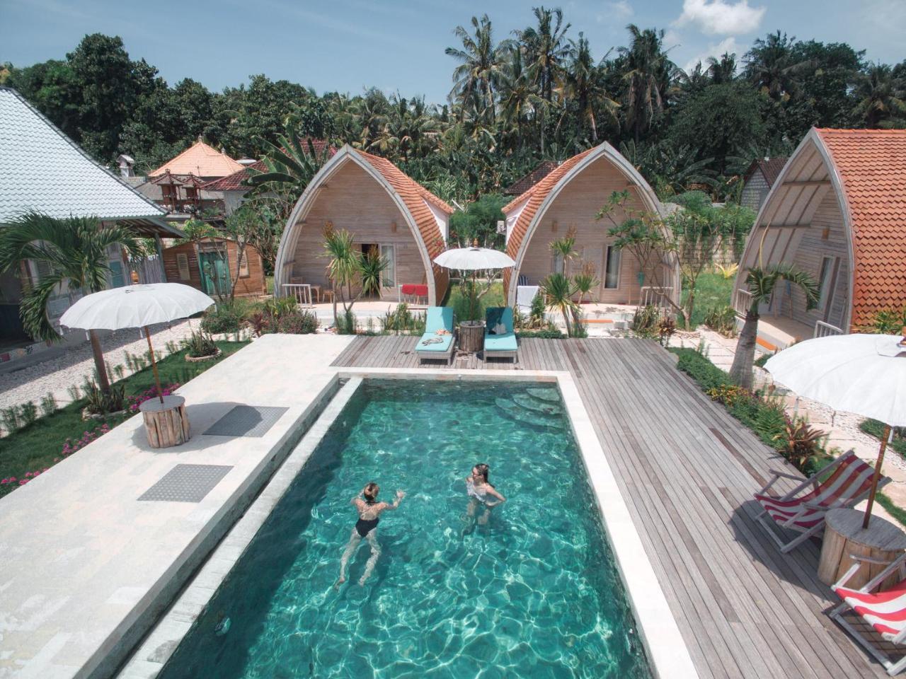La Roja Bungalows Batununggul Extérieur photo