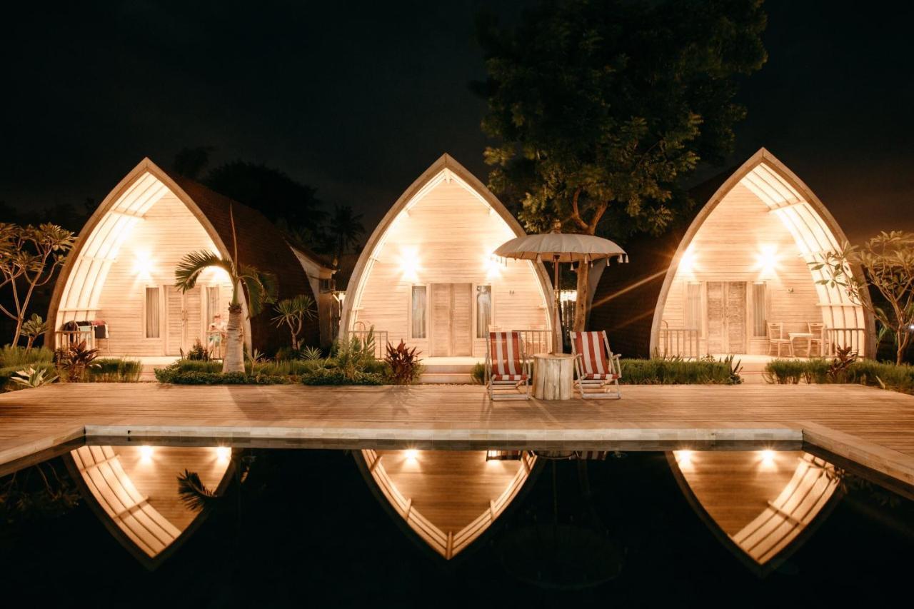 La Roja Bungalows Batununggul Extérieur photo